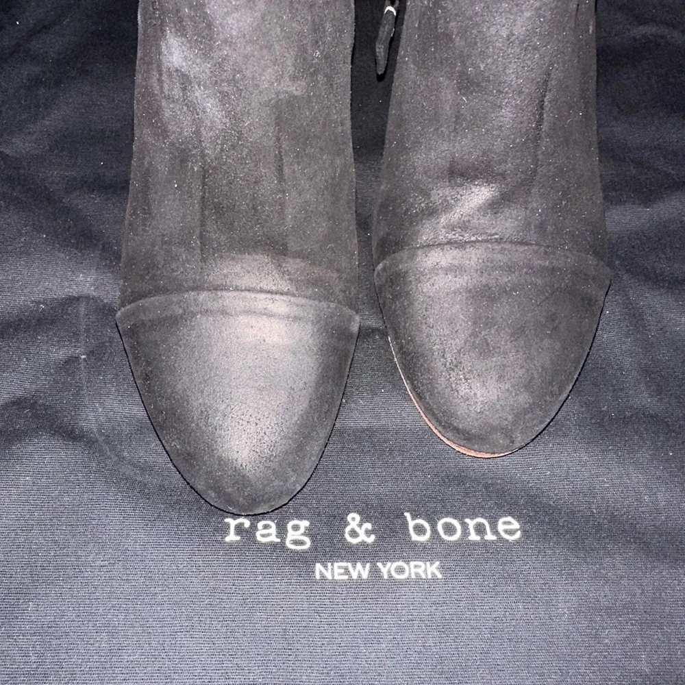 Rag & Bone Sleek Black Margot Heeled Ankle Booties.  Women’s size 36 (6) - Picture 5 of 8